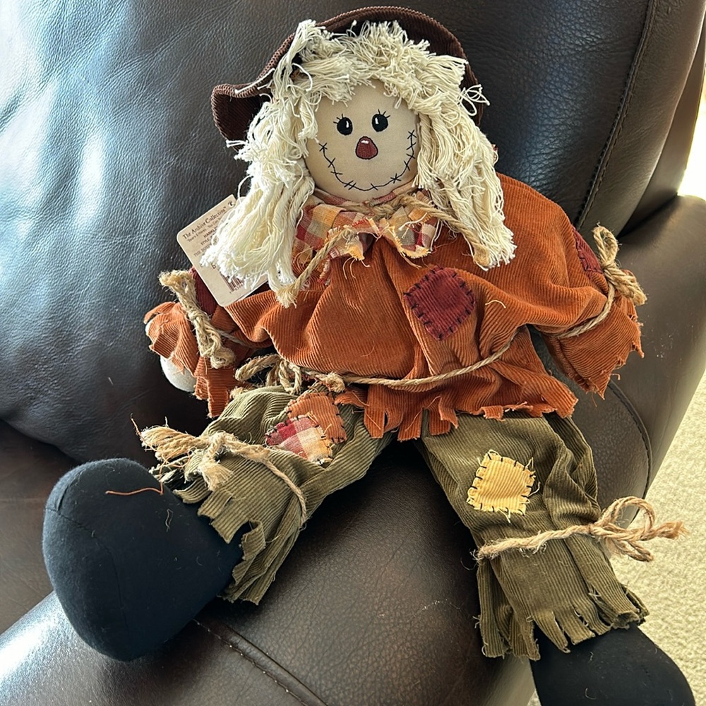 BOYDS Bear scarecrow